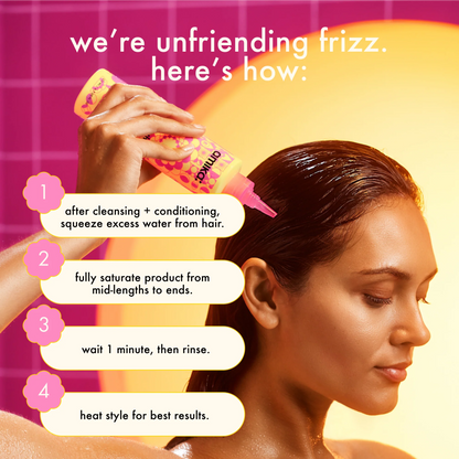 Amika Smooth Over Frizz-Fighting Treatment Hair Mask
