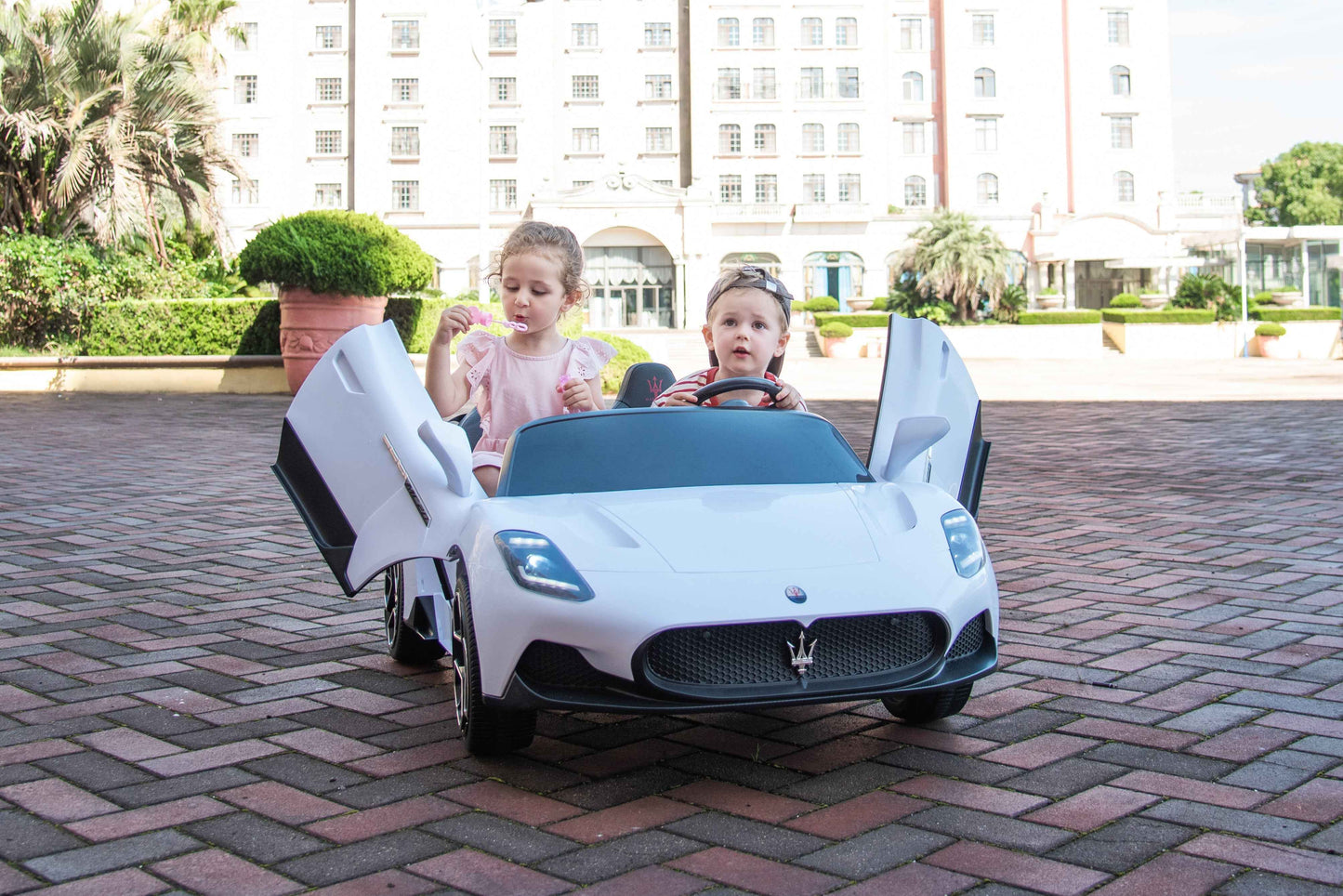 2026 Maserati MC20 Kids Ride On Car 24V 4X4 Deluxe 2 Seater