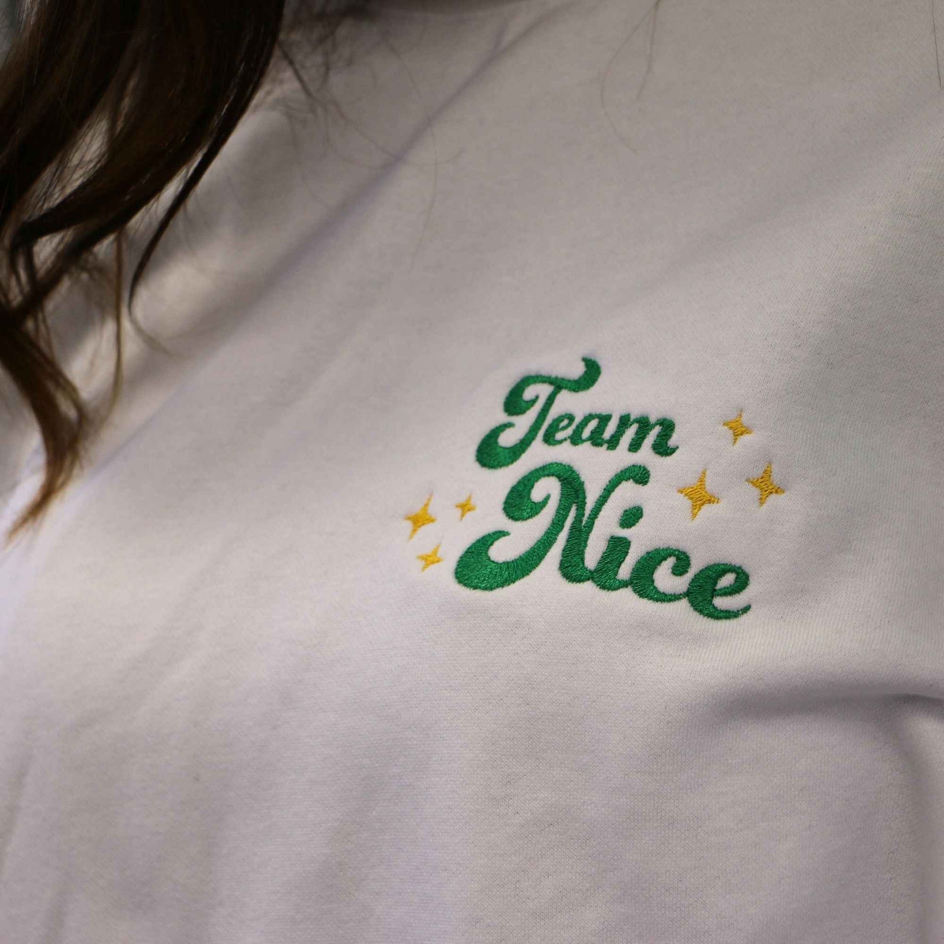 Crewneck "Team Nice" brodé