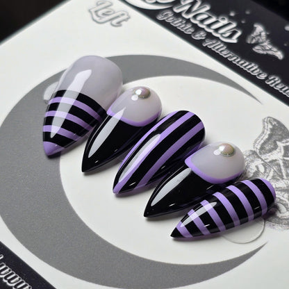 Twisted Stripes Press On Nails